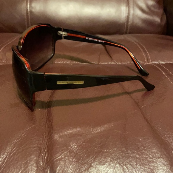 Black BCBG Max Azria sunglasses w/ red accents - Picture 15 of 16